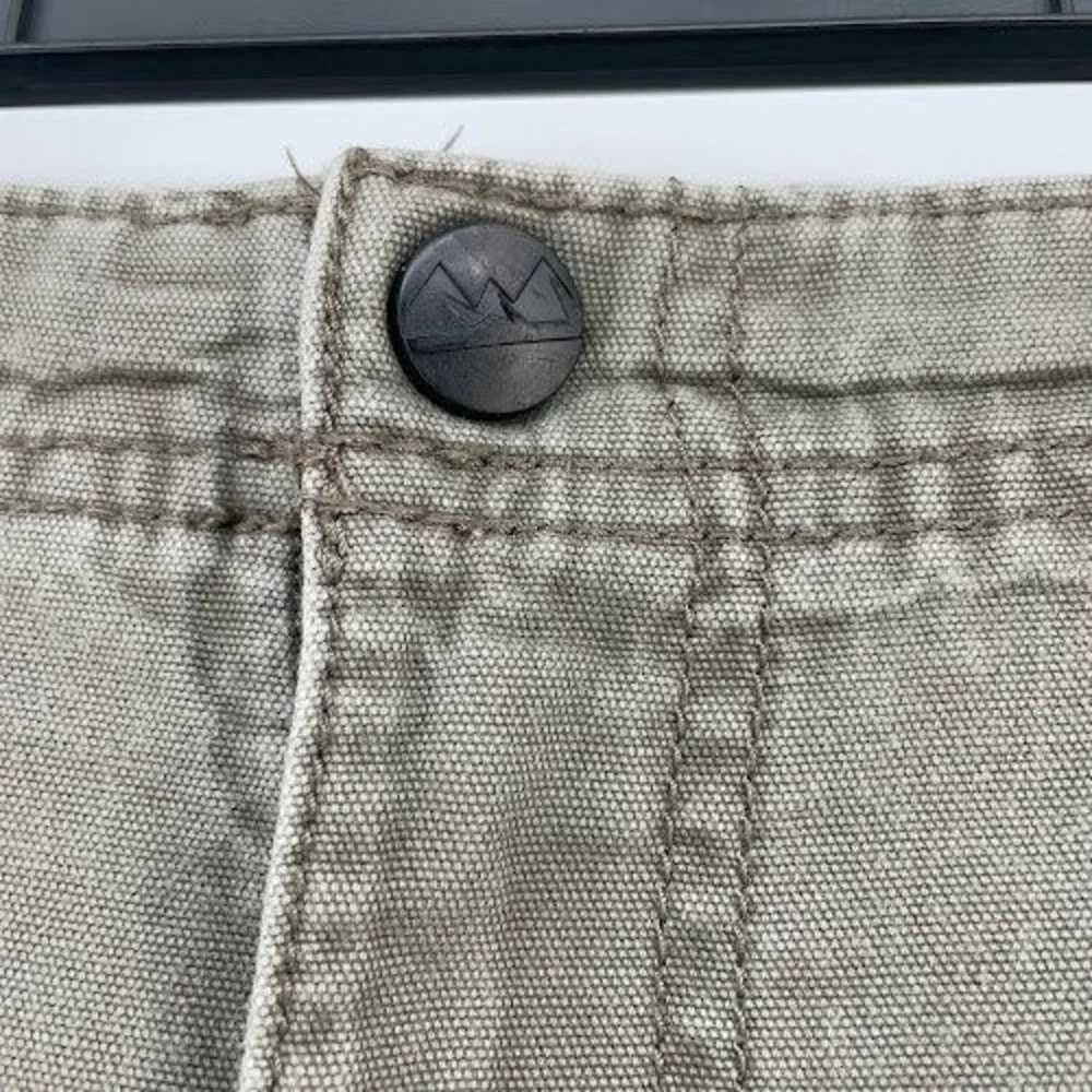 Wrangler Authentic Issue Cargo Shorts Mens 46‎ Fits 42 Real Comfortable Khaki